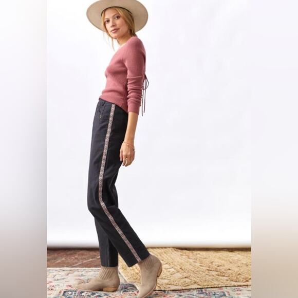 Anthropologie Tapered Side Stripe Pants Size 6 - Picture 1 of 11